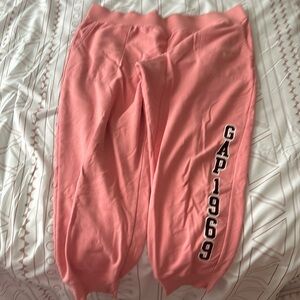 Gap sweats size XL - see photos for call outs